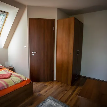 Forras Vendeghaz Vakantiehuis Dunaegyhaza