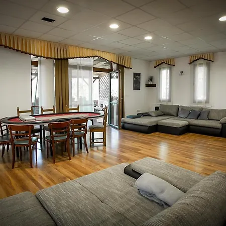Forras Vendeghaz Vakantiehuis *